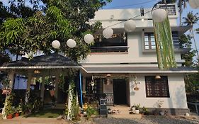 Shamak Homestay Varkala